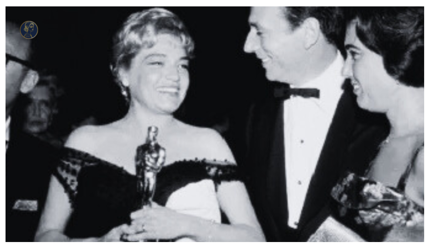 SIMONE SIGNORET AND YVES MONTAND AT THE 1960 ACADEMY AWARDS