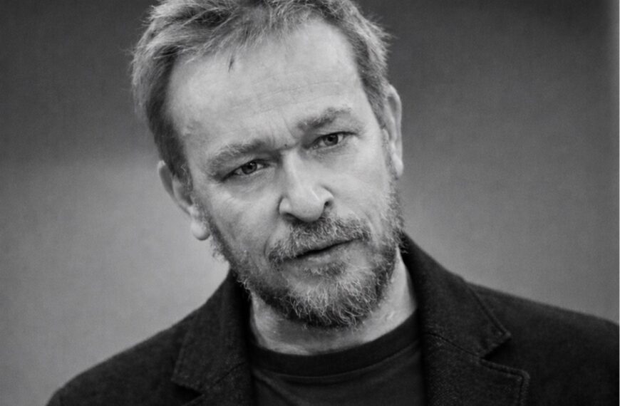 Parisian Theatre in February 2026: Repertoire, Direction and Public Reception